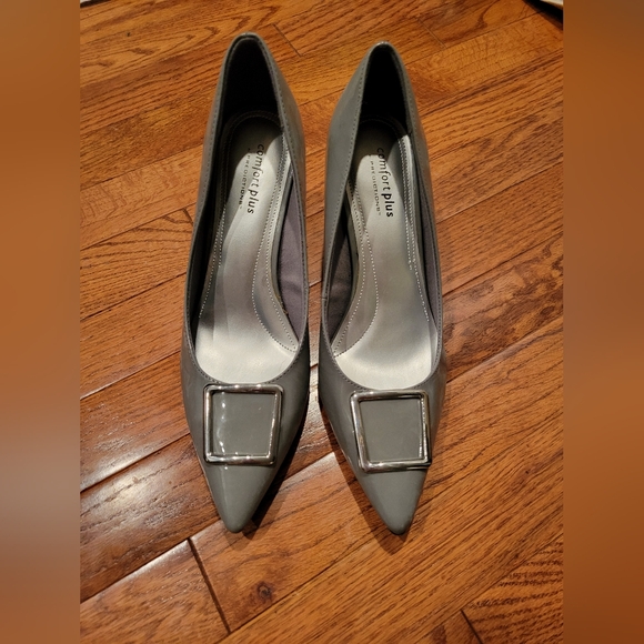 Grey Patent and silver buckle heels (3") - Picture 1 of 3